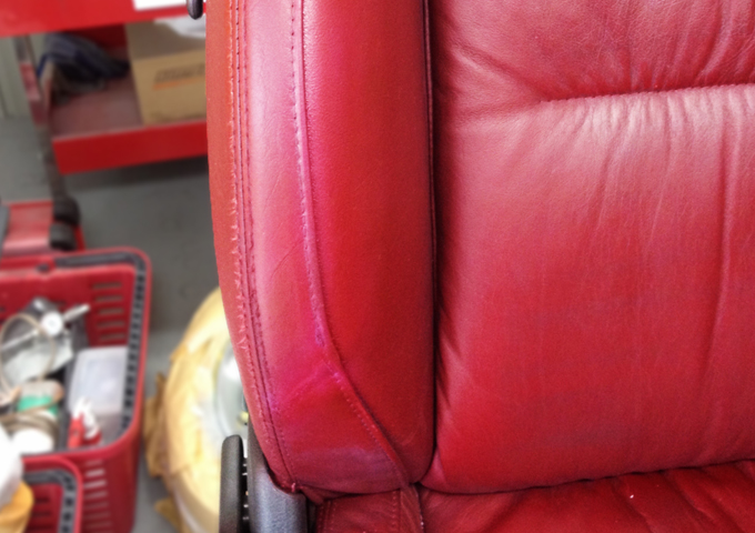 プジョー308シート擦れ修復事例