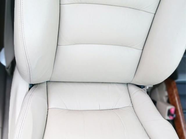 HONDA オデッセイの本革シート修復事例