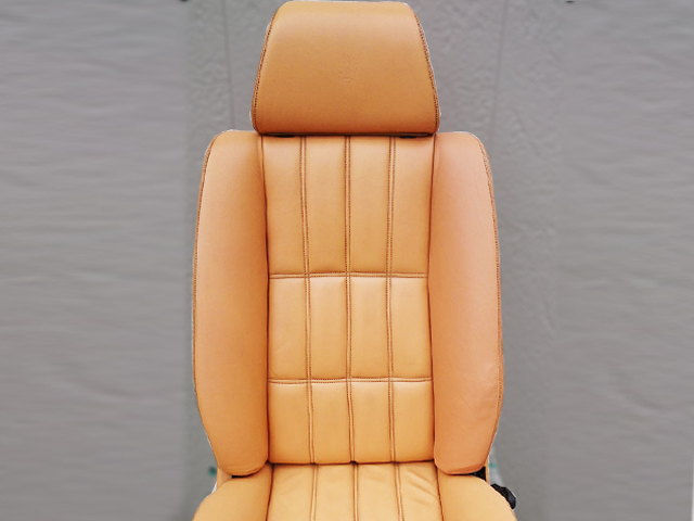フェラーリ 308GTBシート修復事例