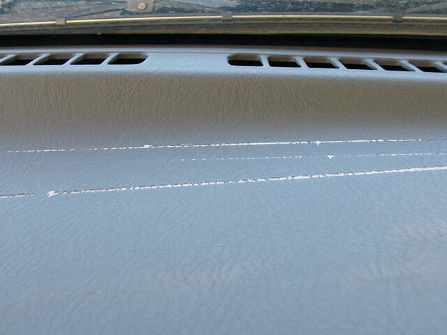 ダッシュボードのキズ修復事例