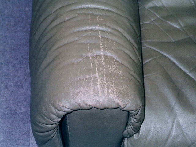 ソファーの本革張り修理事例