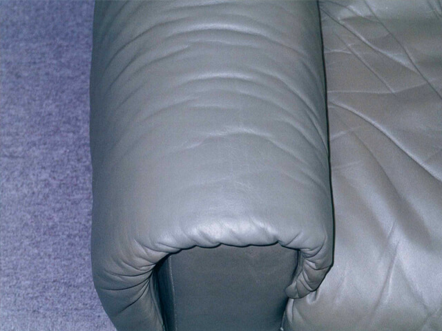 ソファーの本革張り修理事例