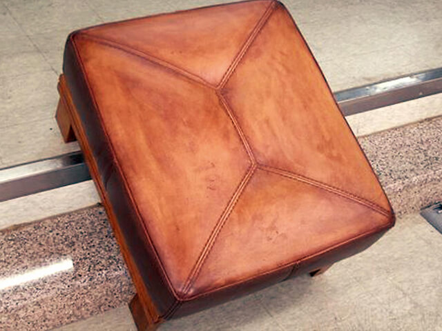 一人ソファー修復事例