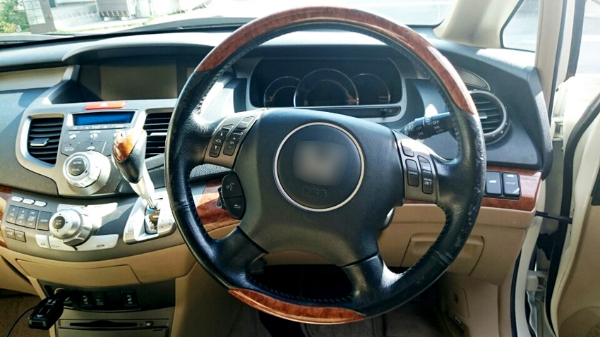 HONDA オデッセイ　ステアリング修復事例