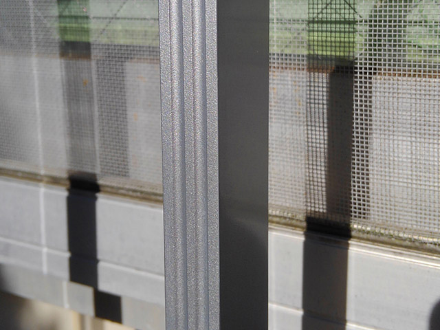 アルミサッシのえぐれ傷補修