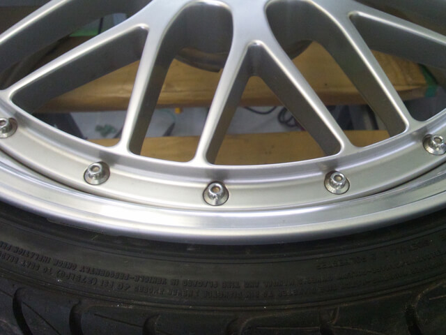 社外ポリッシュホイールのリム傷修理