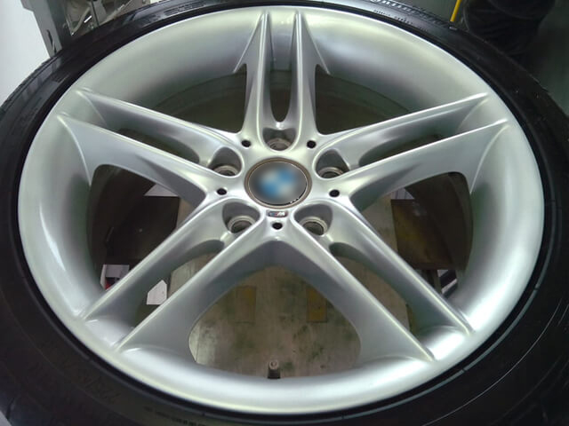 BMW E89型 Z4 Mクーペ純正ホイールのハイパーシルバー塗装