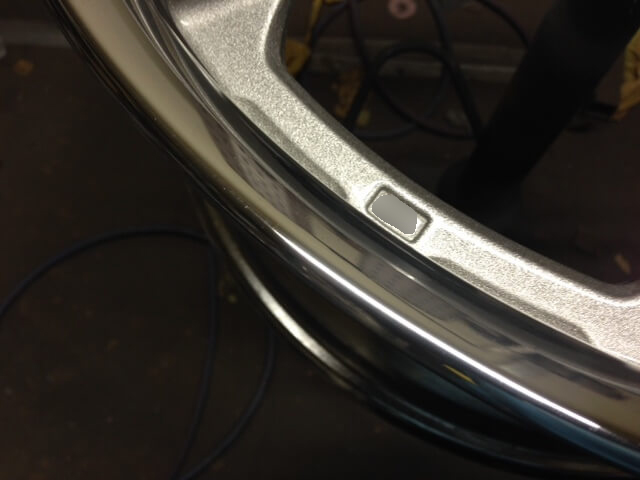 社外アルマイトホイール修理