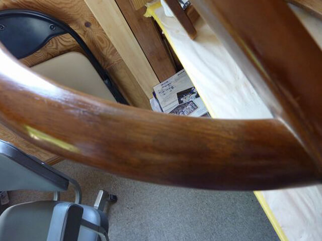 椅子のキズ・カケ補修