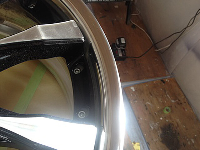 社外アルマイトホイールのリム部修復