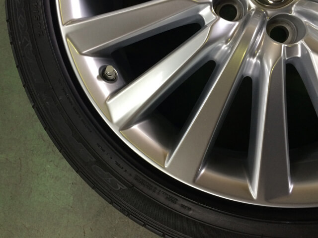 レクサス純正ハイパーシルバーのガリ傷修理