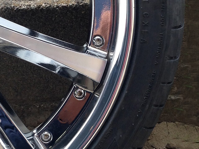 トヨタ ヴェルファイア　純正ホイール修復施工事例