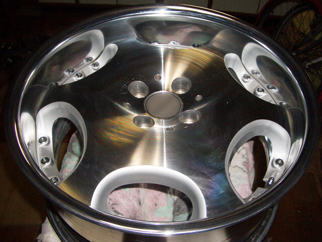 アルマイトホイールのガリ傷修復事例