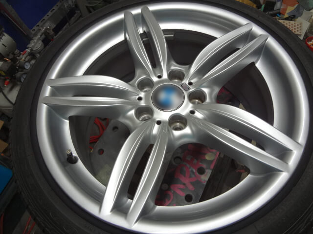 BMW Mスポーツ リム部分キズ、ハイパー塗装事例