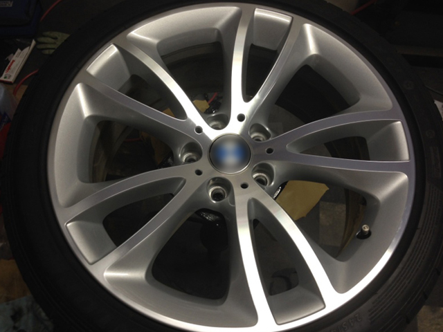 BMW純正ホイール　ポリッシュ風塗装　スポーク、リム　傷修理