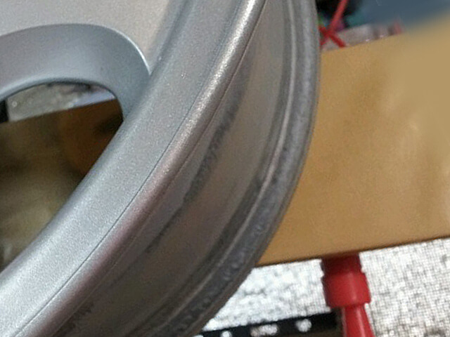 メルセデス・ベンツ純正ホイール修復事例