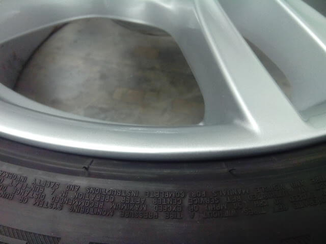 BMW F31型 320d ツーリングMスポーツ純正ホイール修理