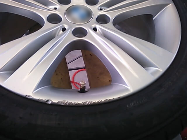 BMW 320d 純正ホイール修理事例