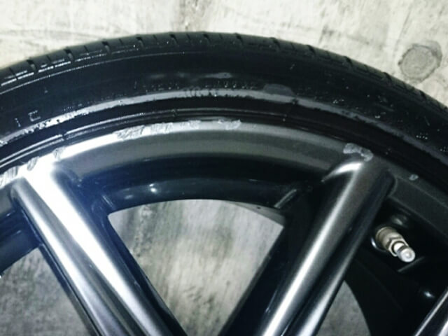 レクサス IS純正ハイパーガンメタのリム傷修理