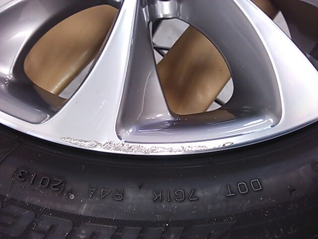 BMW 3シリーズ GT純正ポリッシュのリム傷
