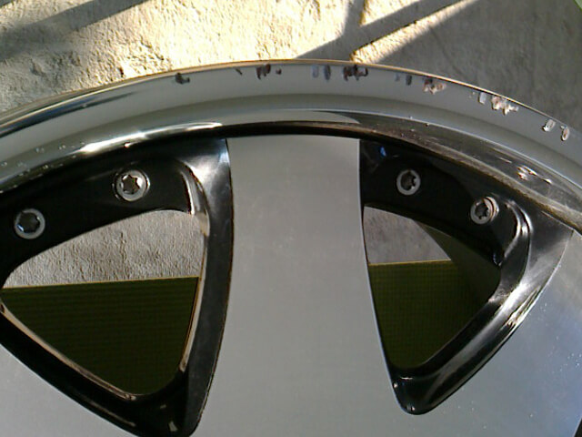 アルマイトホイールのガリ傷