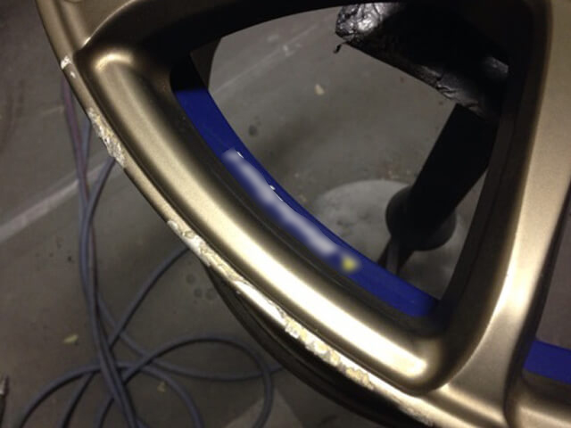 社外ホイール　マットブロンズカラー修復施工事例