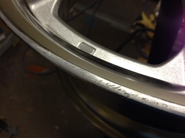 社外アルマイトホイール修理