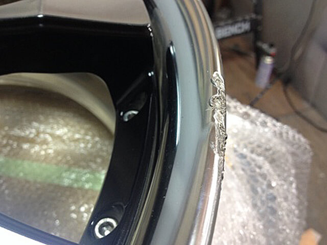 社外アルマイトホイールのリム部修復