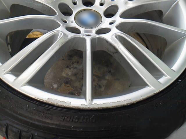 BMW E90型 323i純正ハイパーのリム剥がれ修理