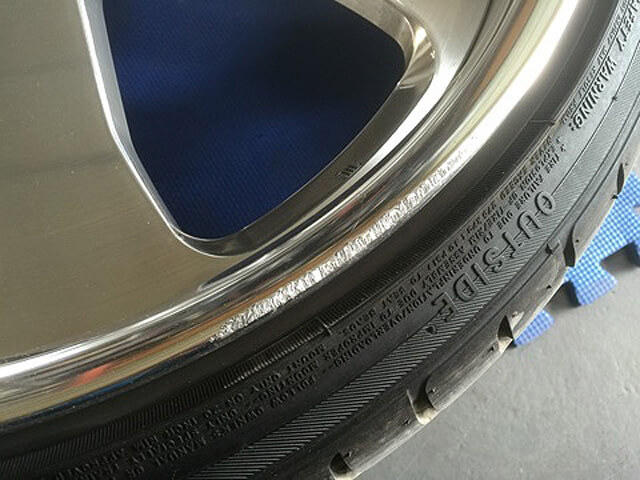 アルマイトホイールのガリ傷施工事例