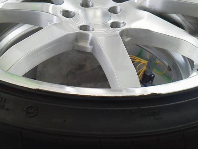 社外ホイールのガリ傷施工事例