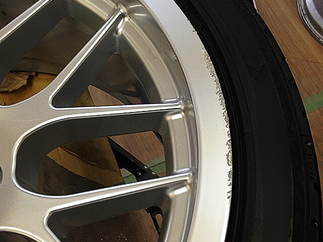 BMW着用ホイール、ガリ傷施工