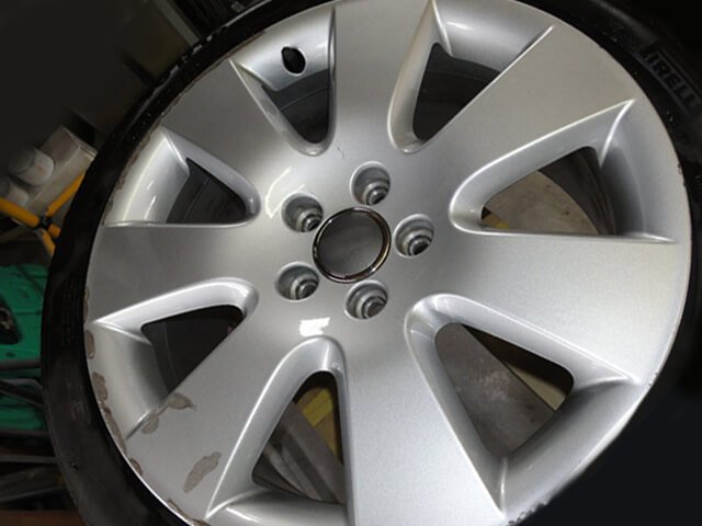 アウディ純正ホイール塗装＆修理施工例