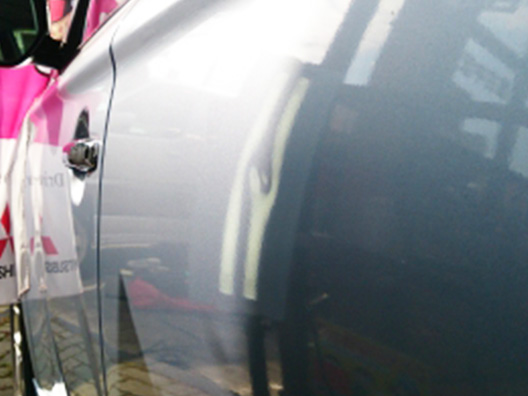 ドアのへこみ修理