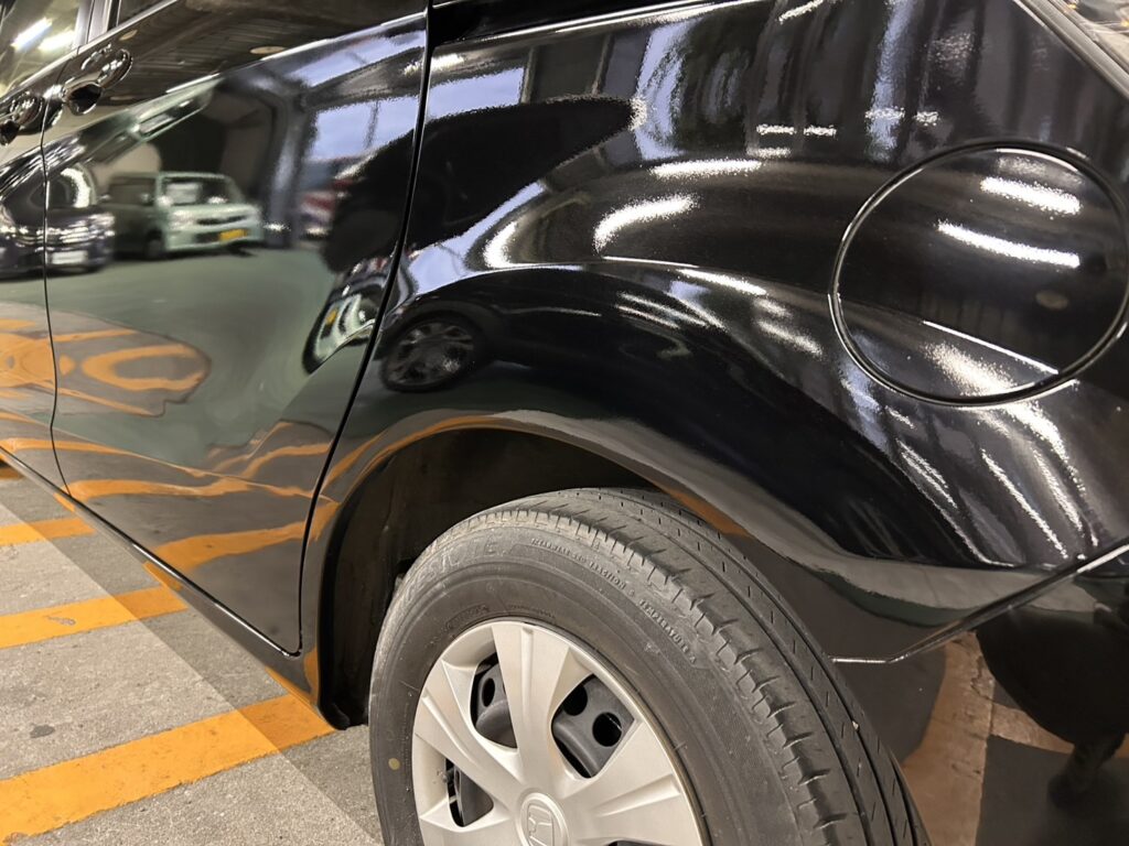 ホンダフリードリアフェンダー擦り傷修理の事例