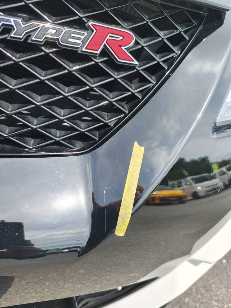 ホンダシビックタイプRのフロントバンパー擦り傷修理事例