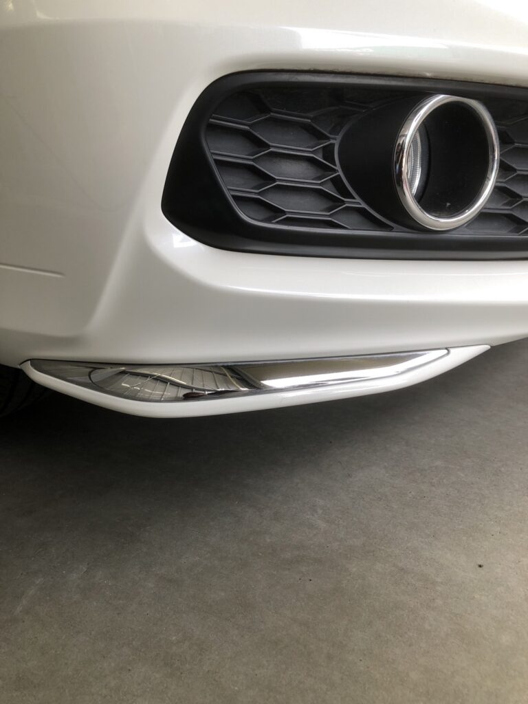 ホンダオデッセイフロントバンパー擦り傷修理の事例